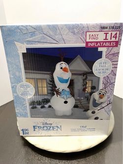 Gemmy Disney's Giant Olaf w/ Snowflake 11ft Tall Christmas Inflatable With Box
