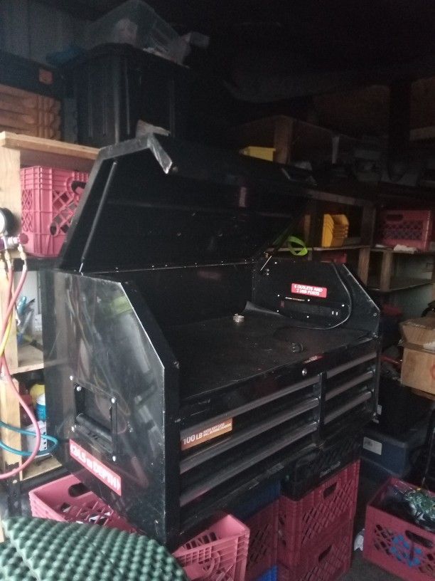 Husky Top Tool Box