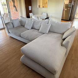 Valyou Designer Couch