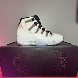 Size 9.5 - Air Jordan 11 Adapt White