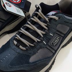 Men's Skechers Relaxed Fit Memory Foam Work Sneaker/Shoe Width Size 10 NWT Sale in - OfferUp