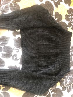 Blk crop sweater never worn sz medium