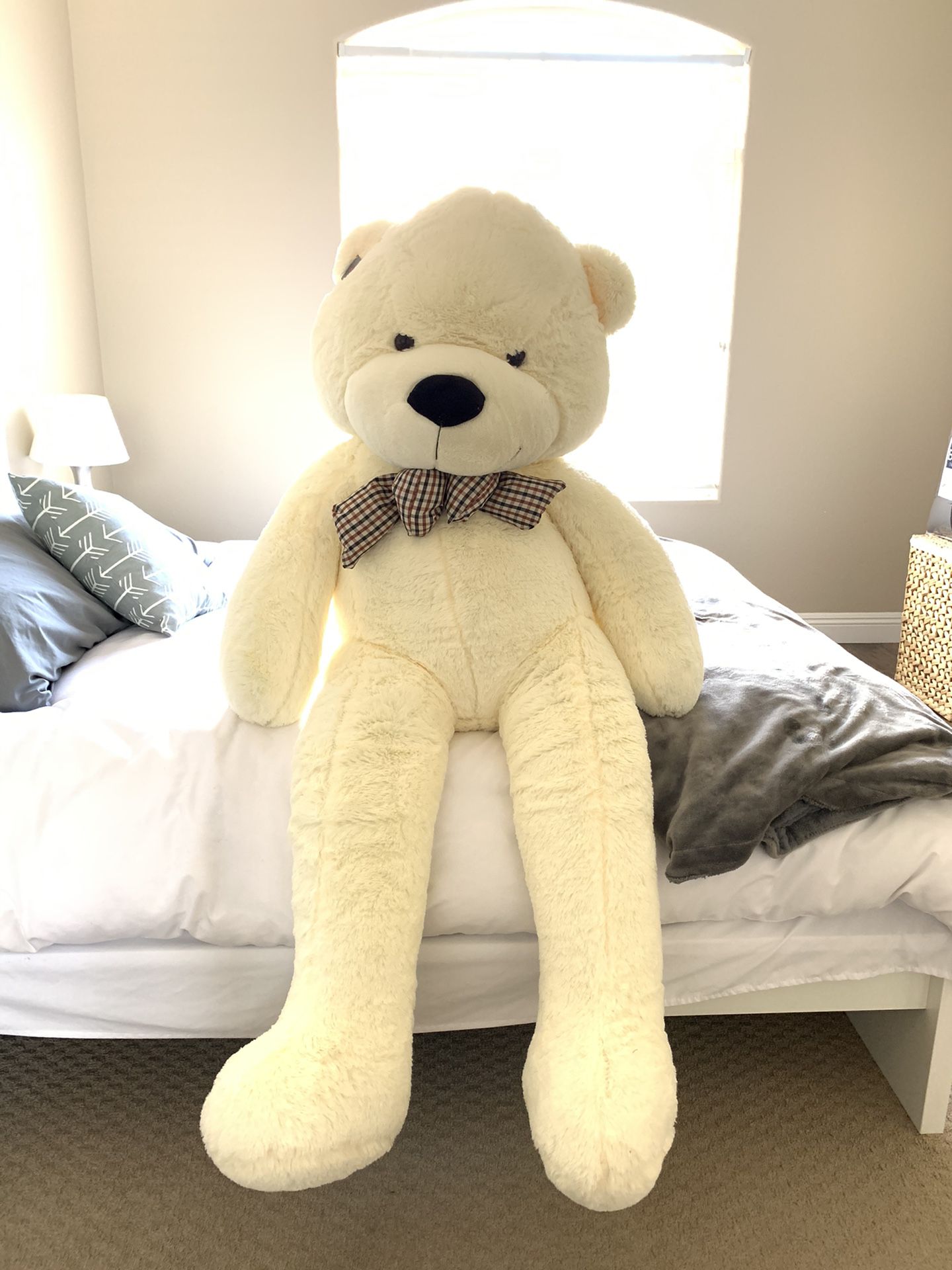 Huge 5’ Teddy Bear