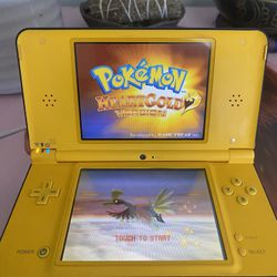 Nintendo DSi XL With 700+ Games (Heart Gold Soul Silver Themed)