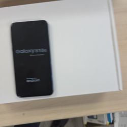 Samsung S10e....128gb. Unlock Any Sim