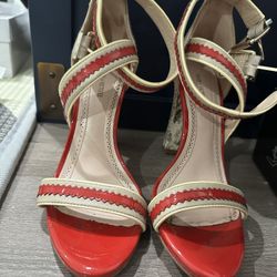 Pour La Victoire Red And Beige Snake Skin Block Heel Size 8.5