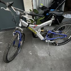 Aluminum bike In Great Condition Is Just Dusty