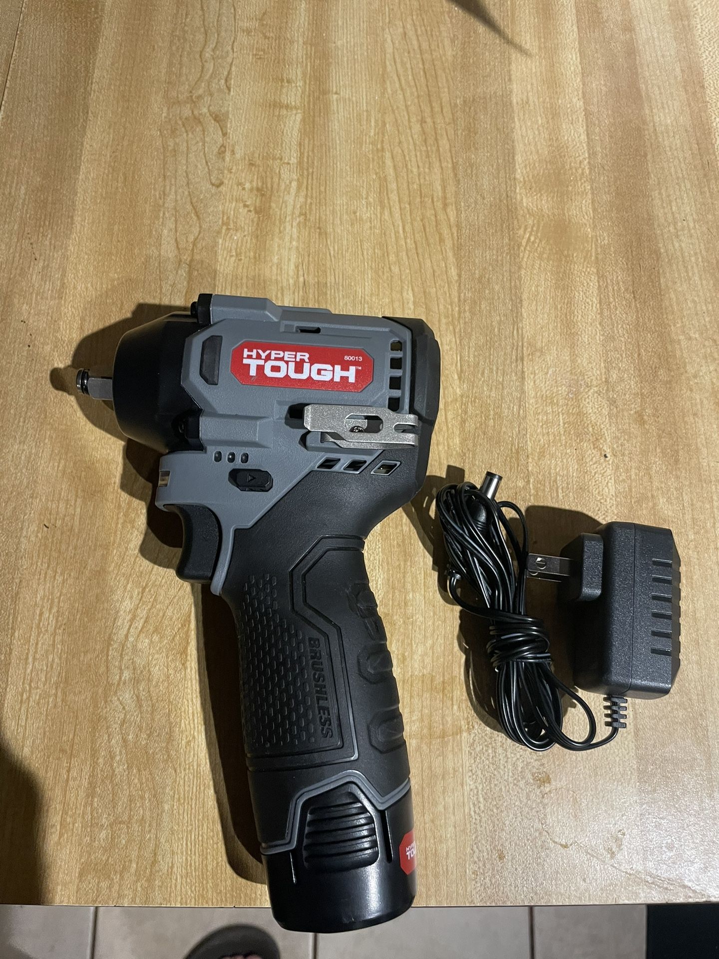 Hyper Tough 3/8 Impact Wrench 12 V With Battery And Charger Like New $65 In N Lakeland 
