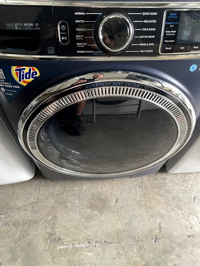 GE 27” front load washer stackable sapphire blue $500