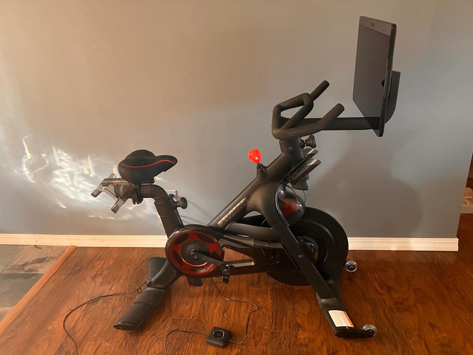 2023 Peloton Bike Plus - Excellent, <30 Rides, Horseshoe Bend