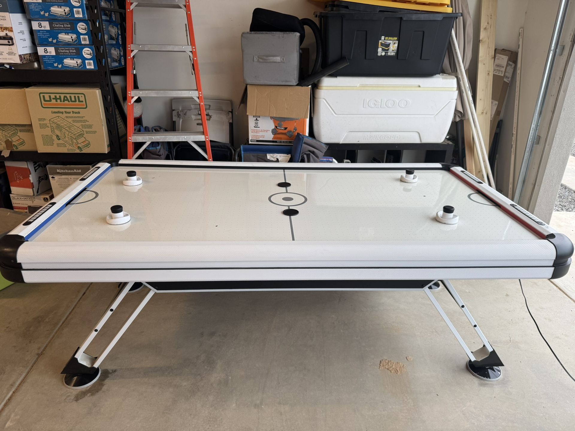 Air Hockey Table