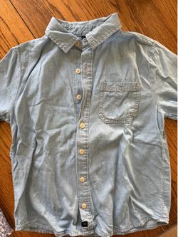 Boys short sleeve buttons up