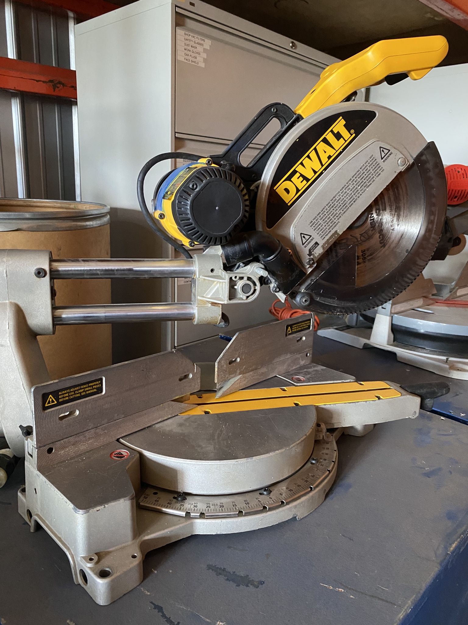 DEWALT 12" COMPOUND MITER CHOP SAW for Sale in Los Angeles, CA - OfferUp