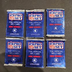 1992 NFL PRO SET FOOTBALL TRADING CARDS  - 6 Packs