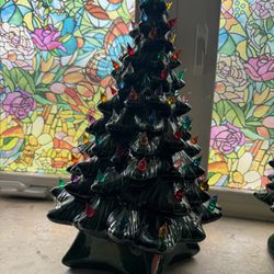 Vintage Ceramic Christmas Tree W/music Box !