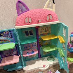 Gabby’s Dollhouse & Treehouse