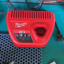 Milwaukee M12 Charger New