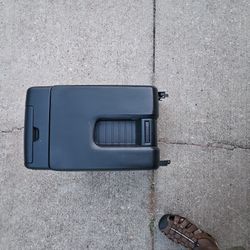 Console  For Toyota Tundra  2014 
