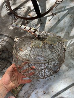 Antique Style Metal Garden Décor