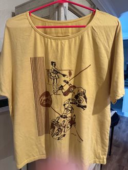 Pee-Chee shirt