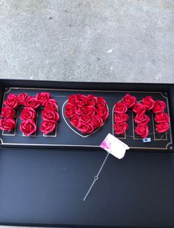Mom wall hanging with lights For Valentine’s Day And Mother’s Day