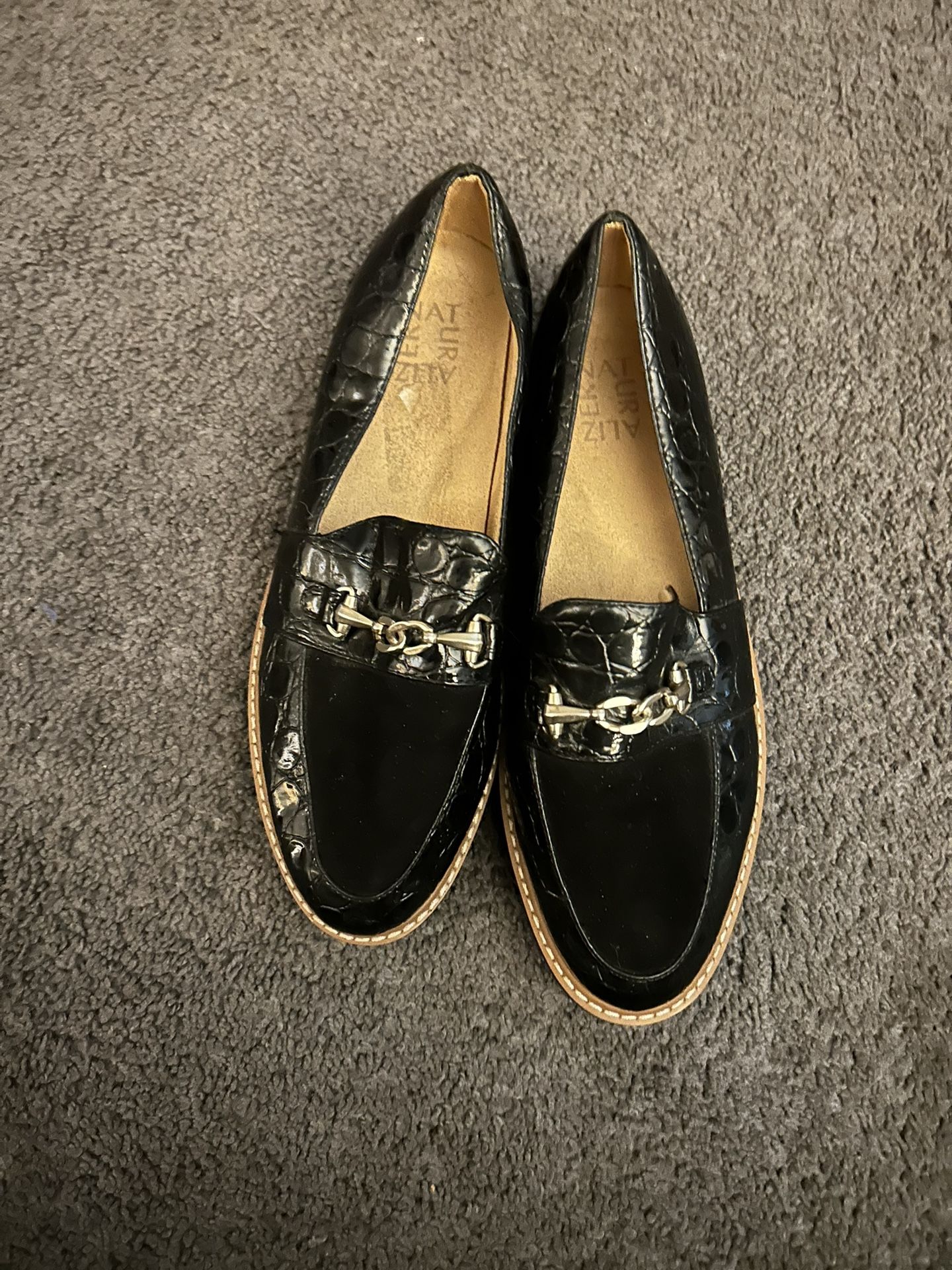 Women’s 7 1/2 Shoes NEW $5 🎄☃️🍁