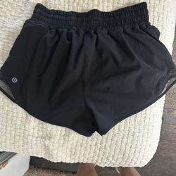 Lulu Lemon Size 6