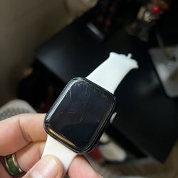 Apple Watch Series 7 45mm GPS LTE 