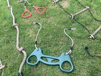 Kids outdoor play-set items ~ parkour obstacle course ~ climbing rope / gymnastic rings / pull up ring / climbing ladder