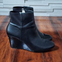 Black Michael Kors Leather Ankle Boots Size 9