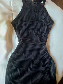 Beautiful bkack  Guess dress.