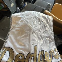 Freddy Freeman XL Dodgers Gold Jersey 