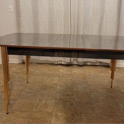 Expandable dining table Brand new in box Clearance Sale Was $799 now only $399