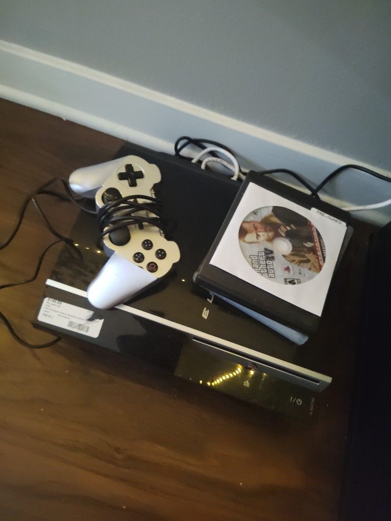 Video Games PS3 With Controller 3 Games Included