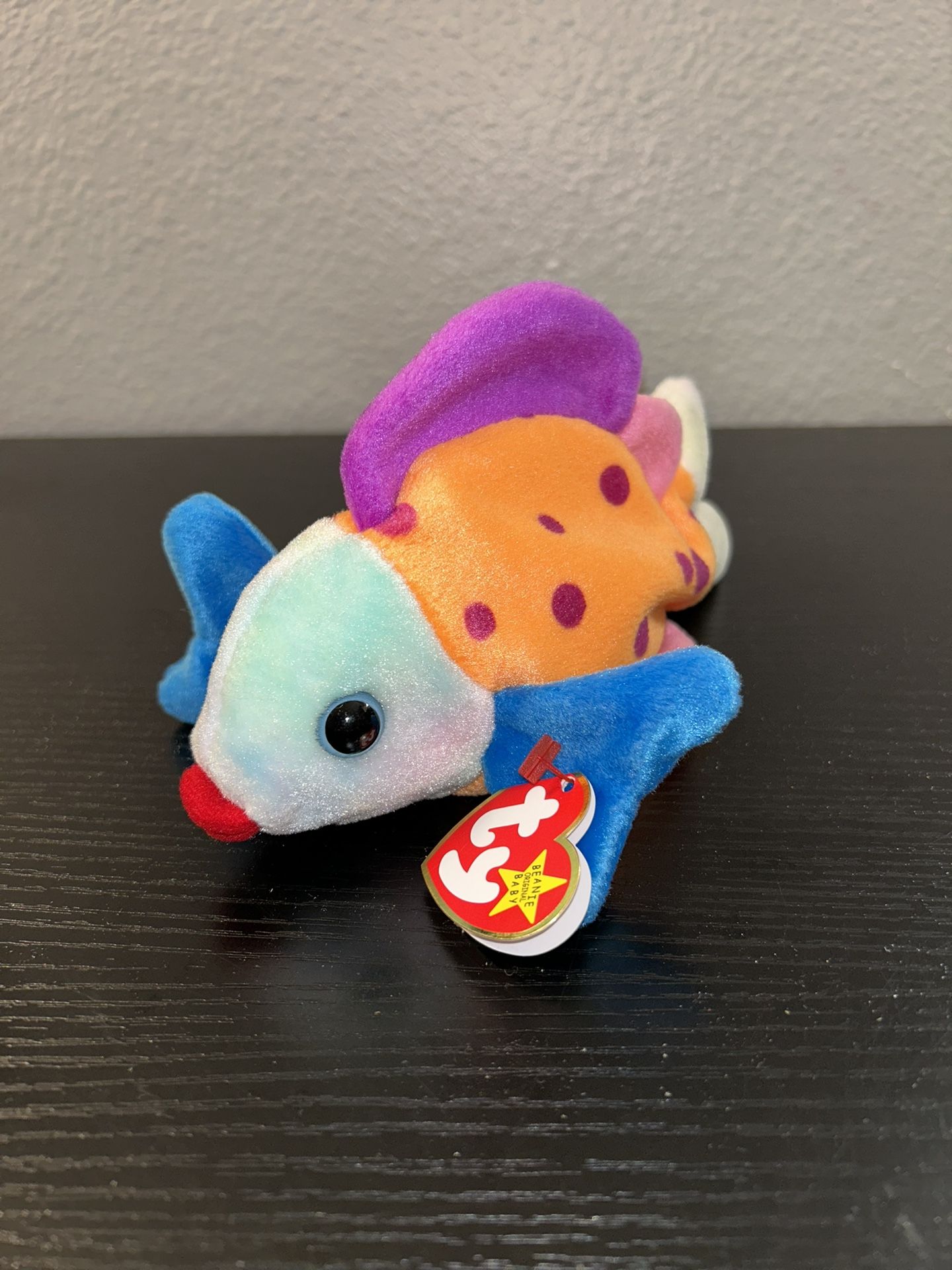 Vintage 1999 Lips TY Beanie Baby Retired  Rare with Errors  Holographic Tag Fish