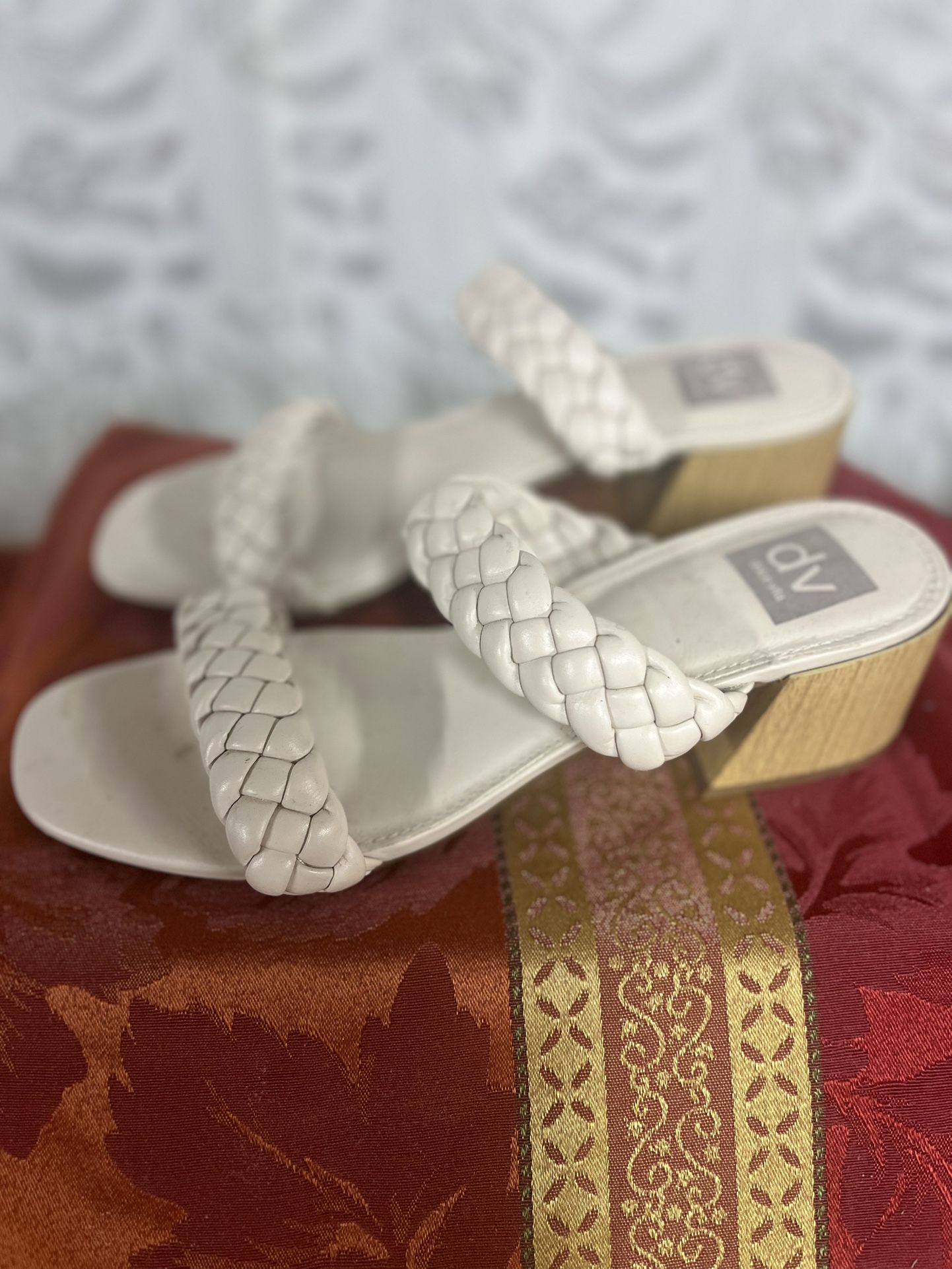 Women Dolce Vita Sandals