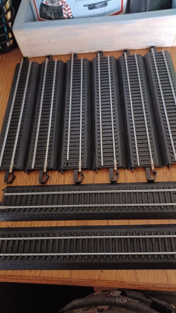 Bachmann Ho Scale Train Track And Model Train Power Pack