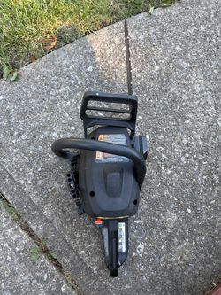 Gas-Powered Chainsaw Black