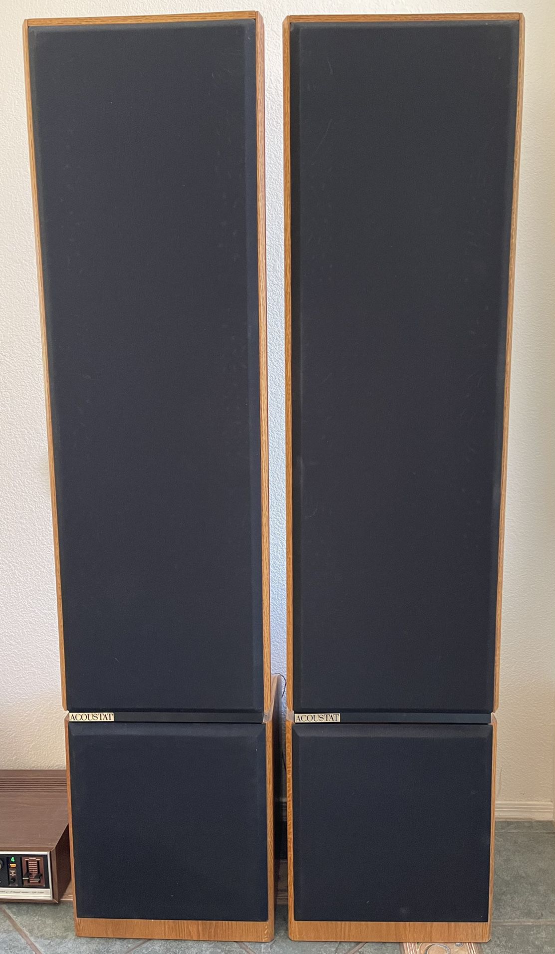 68” tall Rockford Acoustat Spectra 1100 Electrostatic Speakers, made in USA, See Description For More Info 