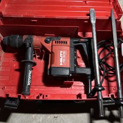 HILIT TE 505 ROTARY HAMMER DRILL WITH CASE