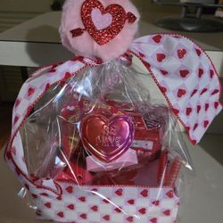 9pc Valentine's Day gift bundle includes HTF recordable greeting cassette NEW