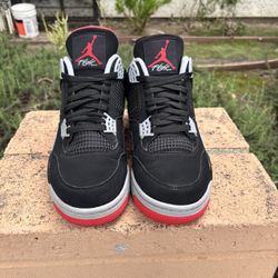 Jordan 4 Breds Size 11.5