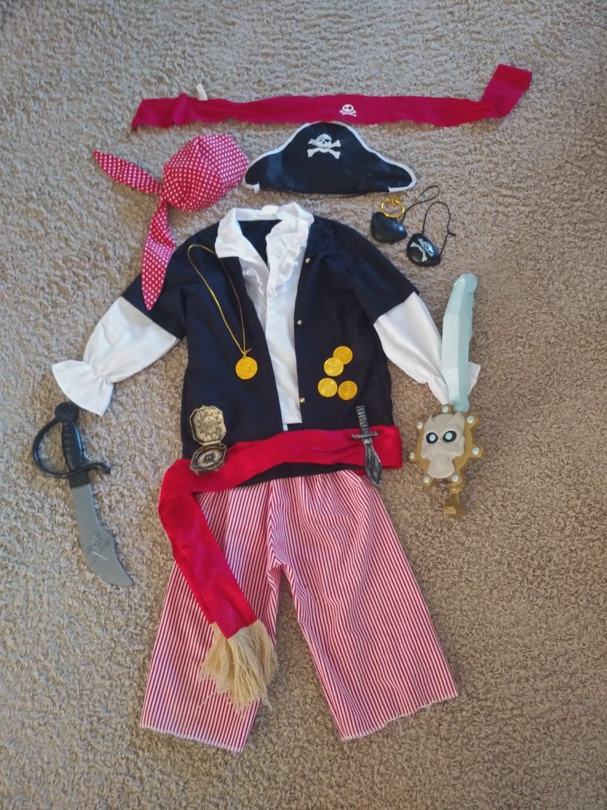 Pirate Costume ☠!