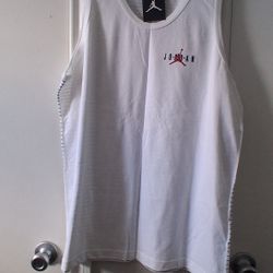 AIR JORDAN TANK
