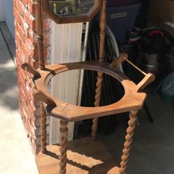 Antique Wash Stand And Lamp 