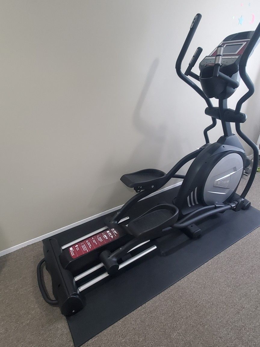 SOLE  E35  ELIPTICAL 