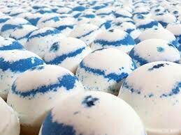 Shea butter bath bomb fizzes