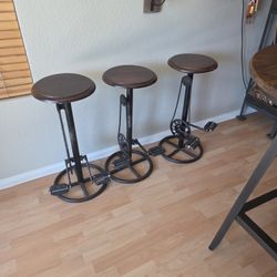 Bar Stools 