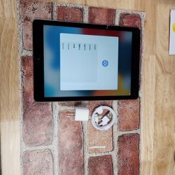 Ipad Air 2...128gb    Wifi And Cellular 
