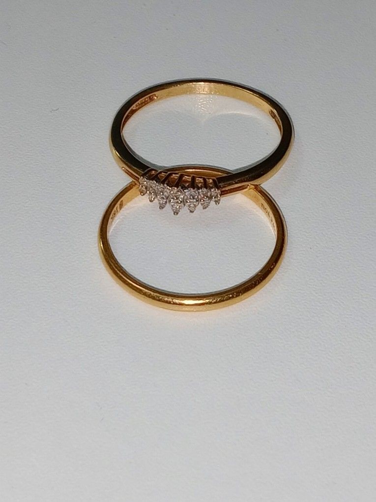 Size 9 Diamond and 18 K Yellow Gold Wedding Band